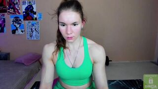 lisa_ree - [Chaturbate Record] vagina handjob dance without a bra