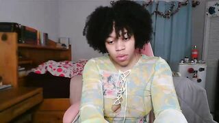 kialeone - [Chaturbate Record] passive dance domination legs