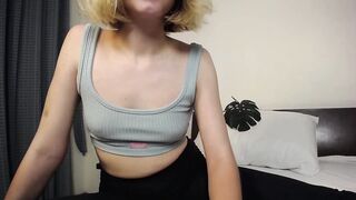 sun_place - [Chaturbate Record] iteractivetoy cam sex toy feet