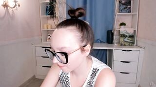 elianareynolds - [Chaturbate Record] submissive office dance role-play