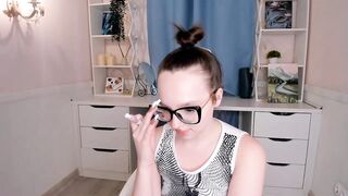 elianareynolds - [Chaturbate Record] submissive office dance role-play