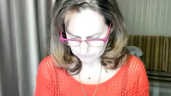 Videos Tagged with lauraoven
