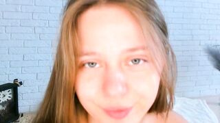 milla_vegga - Chat Latest Stream schoolgirl vibrate twerking solo