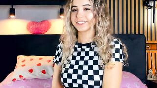excellent_ella - Chat Latest Stream feed curly free longlegs