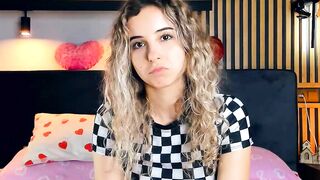 excellent_ella - Chat Latest Stream feed curly free longlegs