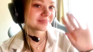 sassy_petal - Chat Latest Stream aussie Live video balloons