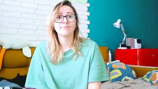 hell_l0ve - Chat Latest Stream dominate Streamed video Webcast record kawaii