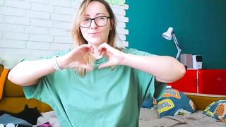 hell_l0ve - Chat Latest Stream dominate Streamed video Webcast record kawaii