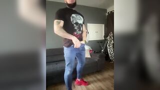 4fame4funy - Porn Video [Bongacams]: huge dildo, irresistible appeal, virtual recording