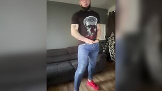 4fame4funy - Porn Video [Bongacams]: huge dildo, irresistible appeal, virtual recording
