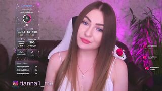 kriss-kisa - Porn Video [Bongacams]: rhythmic pulses, does everything, passion
