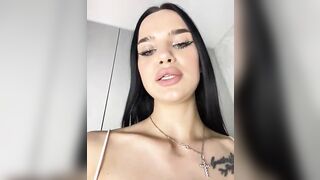 EvaDesire - Porn Video [Bongacams]: lovely shape, perfect symmetry, perfectly shaped décolletage