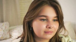YesImAnna - Porn Video [Bongacams]: recorded chat show, does everything, gets dirty