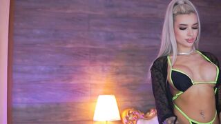 JuicyJessye - Porn Video [Bongacams]: boobies, young slut, recorded performance